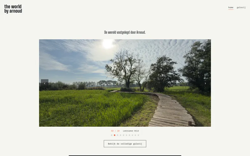 Screenshot van de homepage van The World By Arnoud